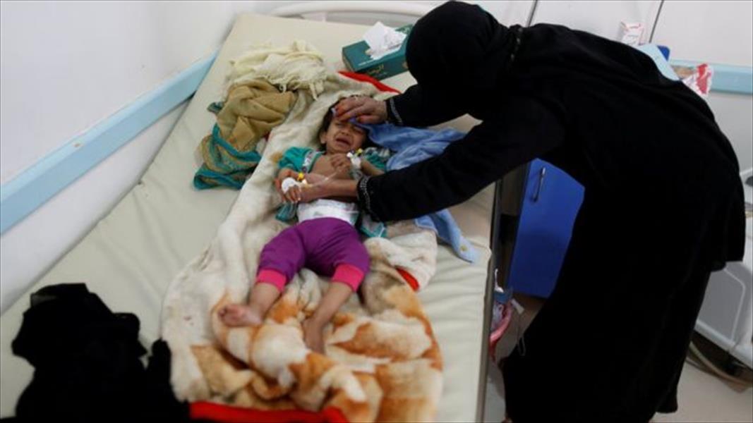 الصليب الأحمر يحذر من إمكانية ارتفاع الإصابة بالكوليرا في اليمن لمليون حالة