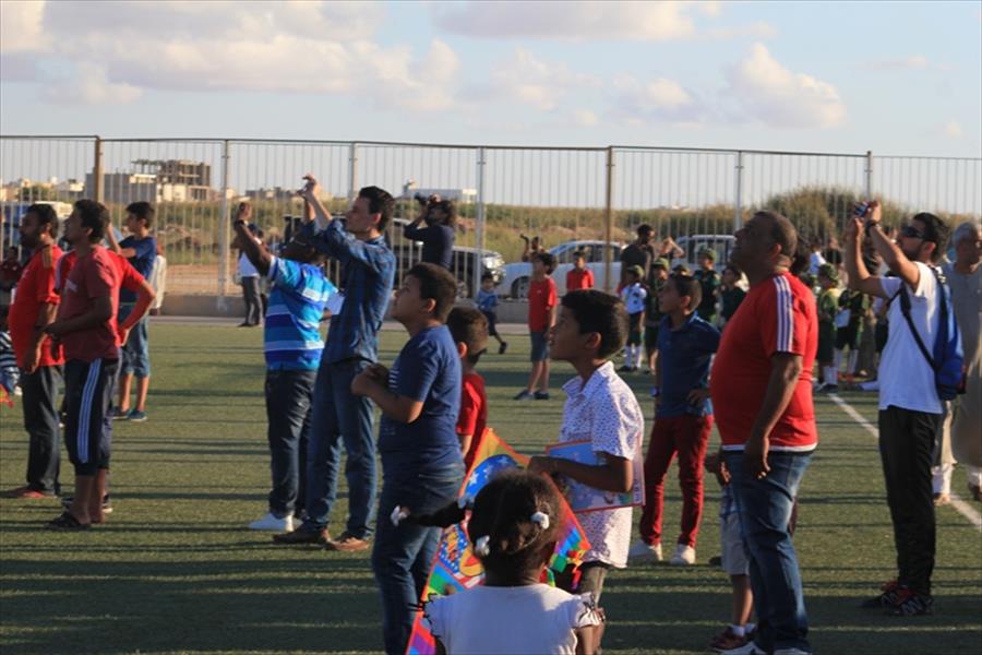 بالصور: النادي الأهلي يحتضن مهرجان بنغازي للرياضات الجوية