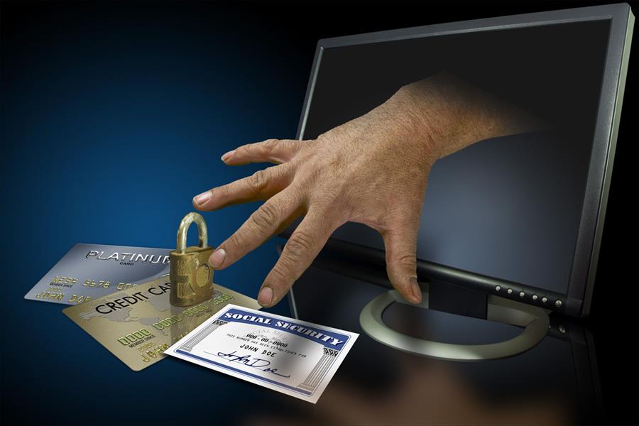 18% من الأميركيين تعرضوا لسرقة معلوماتهم الشخصية على الإنترنت