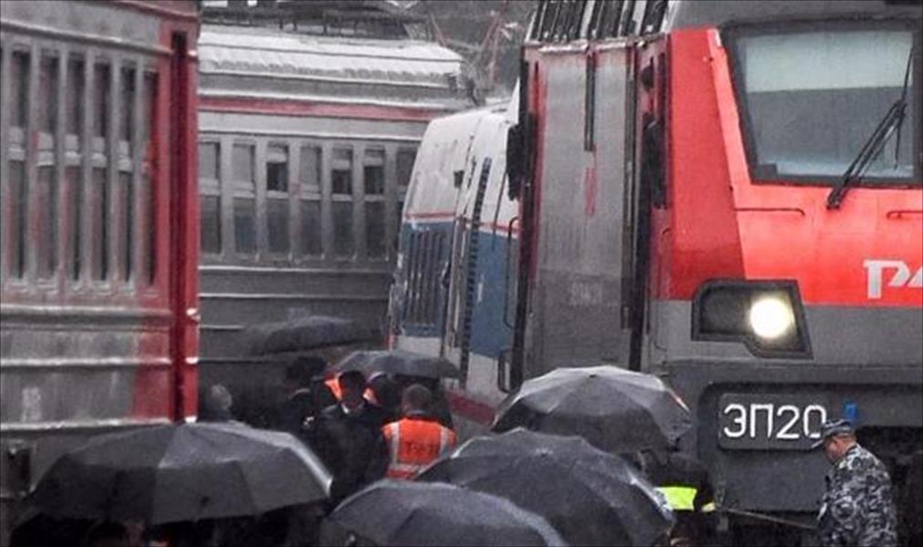 19 قتيلاً على الأقل في تصادم قطار وحافلة في روسيا