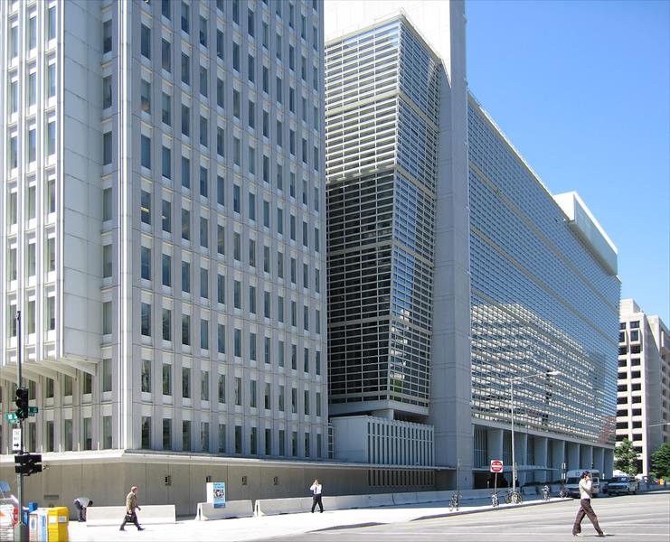 البنك الدولي: تحسن الاقتصاد الليبي يتوقف على اجتياز المأزق السياسي
