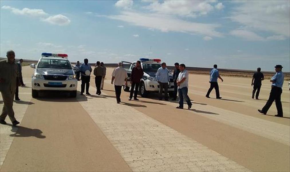 «مواصلات الوفاق» تناقش تحويل مطار بني وليد العسكري إلى مدني