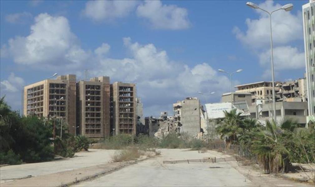 إزالة العوائق استعدادًا لإعادة تشغيل مستشفى 7 أكتوبر في بنغازي (صور)