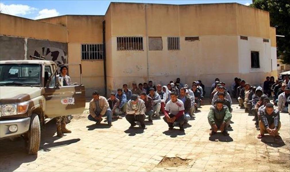ضبط 165مهاجرًا غير شرعي في بنغازي