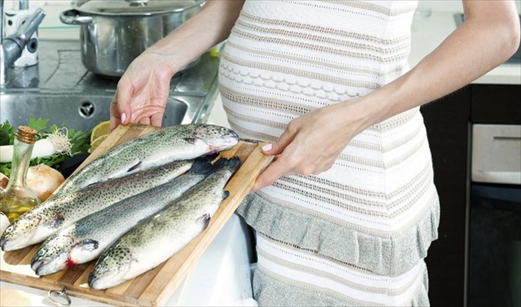 هل من الخطر تناول الأسماك خلال الحمل؟