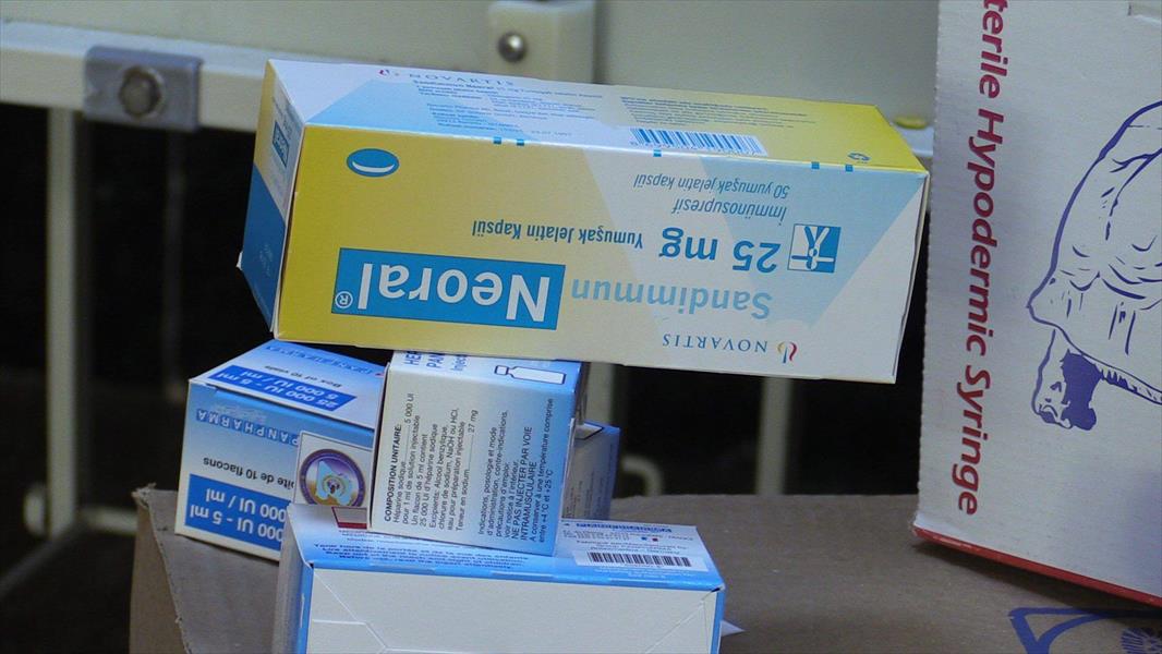 جمعية تتبرع بكمية من الأدوية لصالح مركز علاج الكلى بمستشفى مصراتة