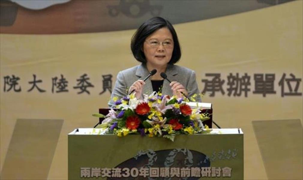 بكين تطالب واشنطن بمنع رئيسة تايوان من عبور أراضيها