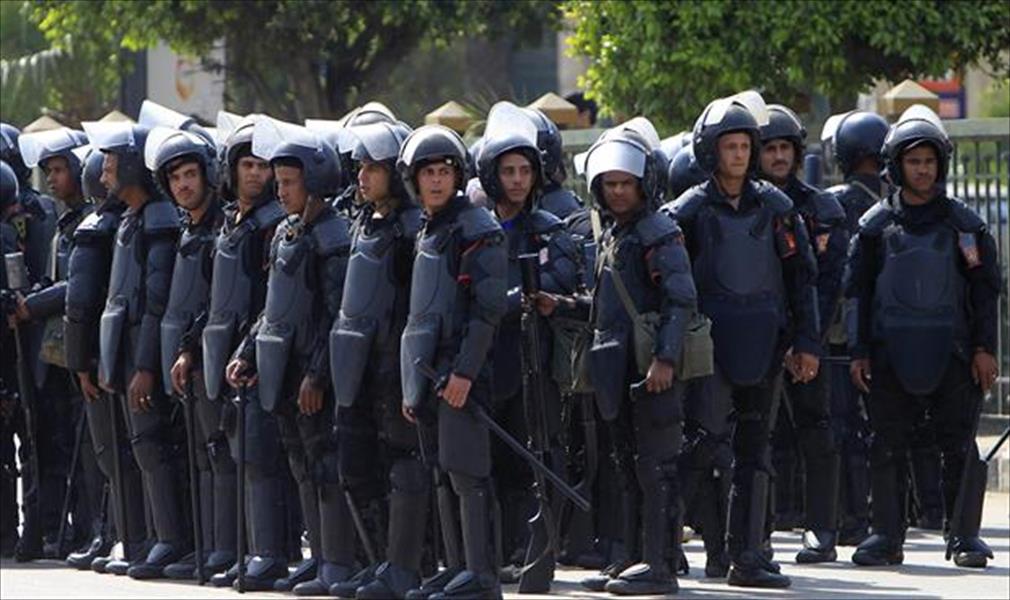 مصر: مقتل ضابط شرطة ومجند في هجوم مسلح خارج العاصمة