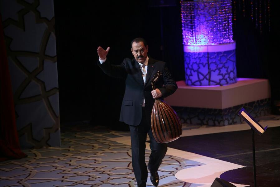 بالصور: لطفي بوشناق يتألق في مهرجان الموسيقى العربية