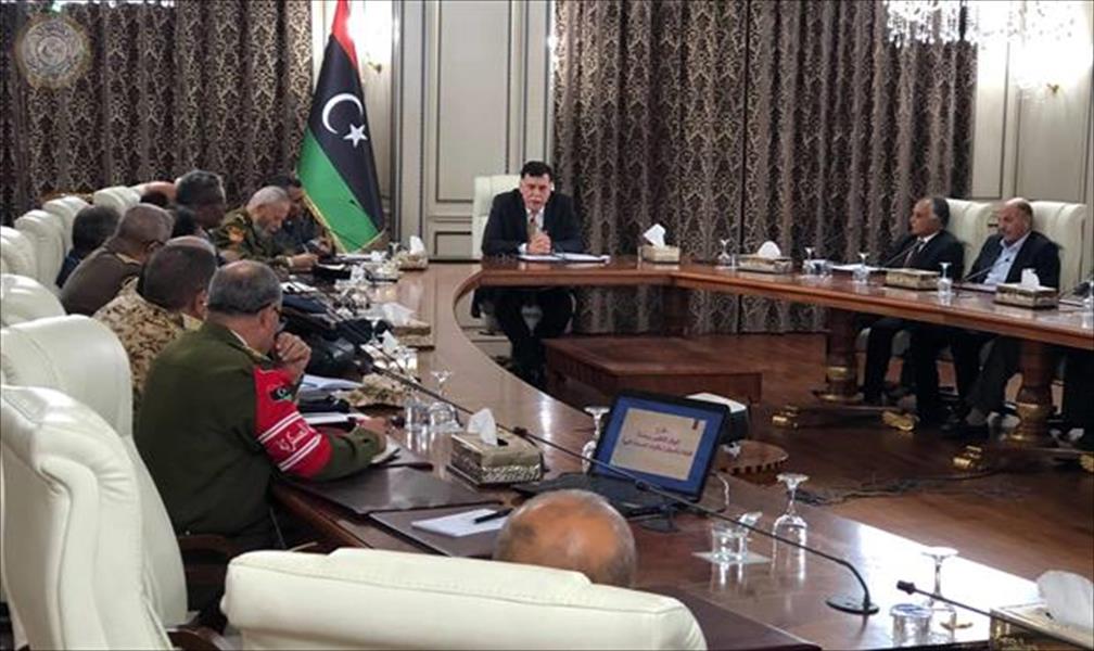السراج يبحث مع لجنة اجتماع القاهرة مآلات توحيد المؤسسة العسكرية