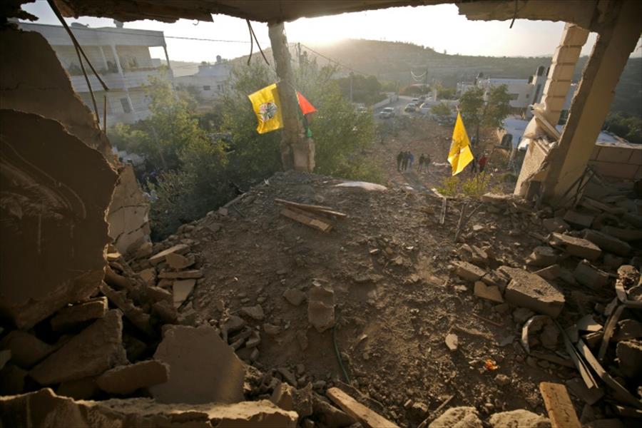 القوات الإسرائيلية تفجر منزل فلسطيني