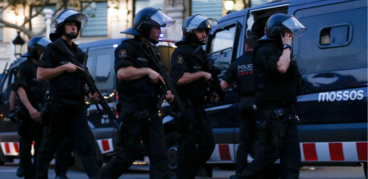 تفاصيل إطلاق الشرطة الإسبانية النار على فرنسي هتف «الله أكبر»
