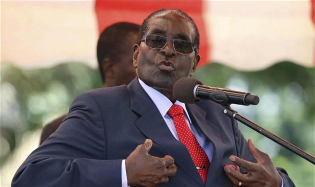 الحزب الحاكم في زيمبابوي يهدد موغابي ويطالبه بالتنحي