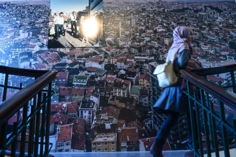 فنانون في تركيا يواجهون تراجع مساحة الحرية بلغة جديدة