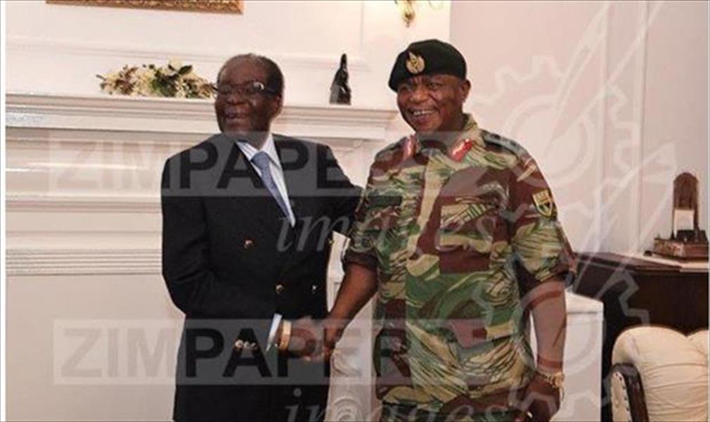 قائد الجيش في زيمبابوي: موغابي يجري محادثات مع نائبه المخلوع