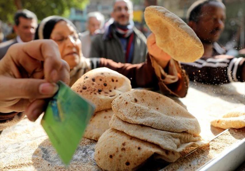 الحكومة المصرية: لا تخفيض لحصة المواطنين من الخبز المدعم