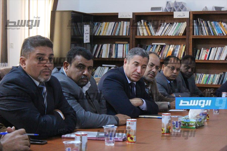 لجنة حكومية تبحث احتياجات المرافق الخدمية في بلدية شحات