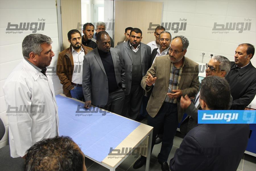 لجنة حكومية تتعهد بدعم مستشفى قورينا في شحات
