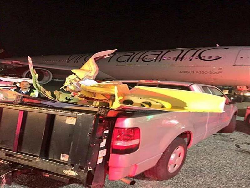 بالصور: اصطدام طائرة مصرية بأخرى في مطار «كنيدي» بنيويورك