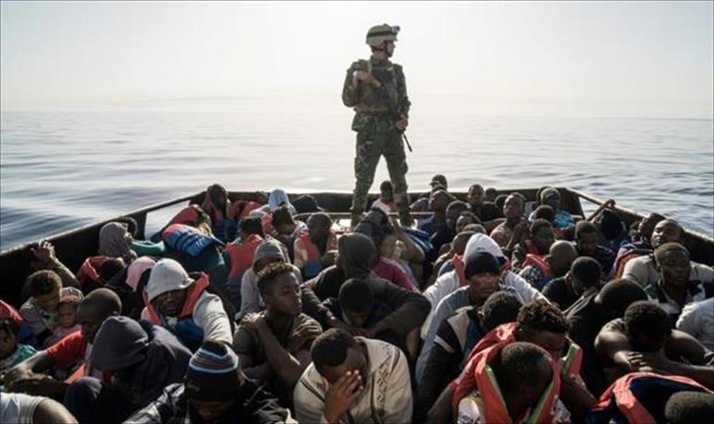 اتفاق دولي على تفكيك شبكات تهريب البشر وإعادة توطين المهاجرين العالقين في ليبيا
