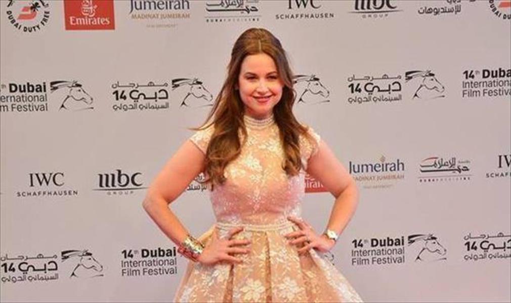 بالصور: إطلالات النجمات في مهرجان دبي السينمائي