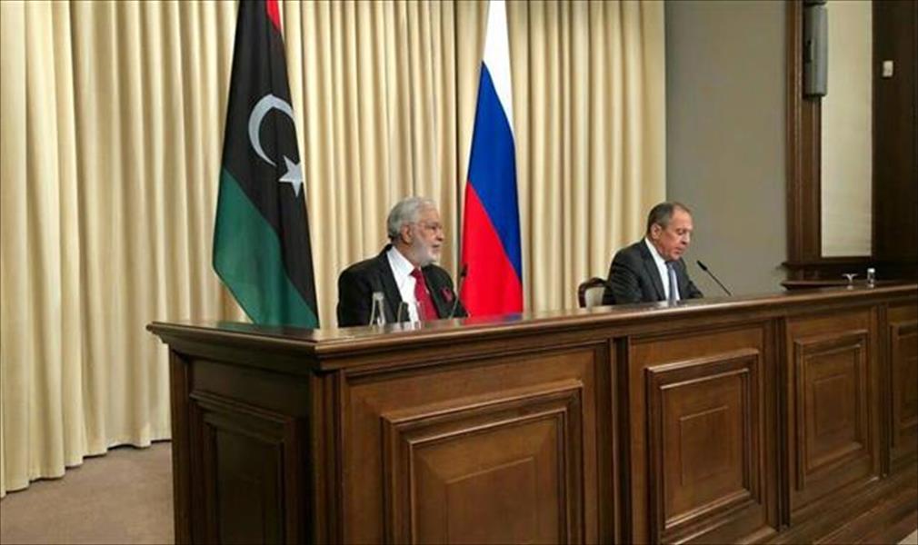 «خارجية الوفاق»: سيالة ولافروف بحثا دعم الحوار وعودة الشركات الروسية إلى ليبيا