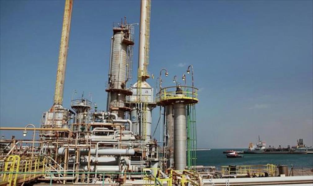 روسيا: محادثات لإعادة بناء مستودعات النفط الليبية العام المقبل