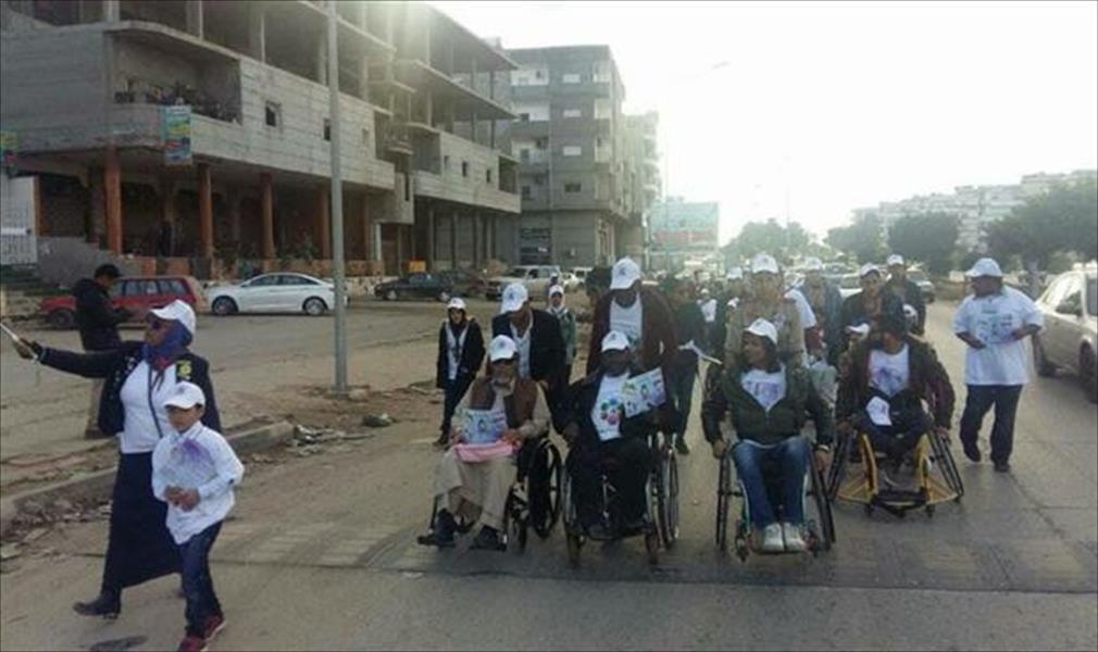 حملة «مهدوا لنا الطريق» لذوي الاحتياجات الخاصة في البيضاء (صور)