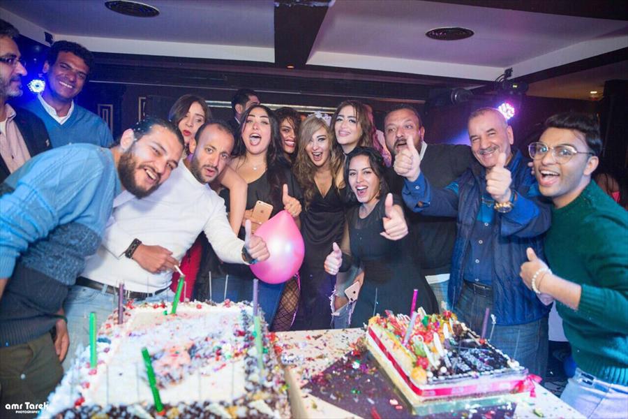 بالصور: الليبية نور الكاديكي تحتفل بعيد ميلادها