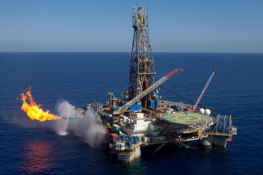 مصر: بدء ضخ الغاز الطبيعي من حقل ظهر البحري