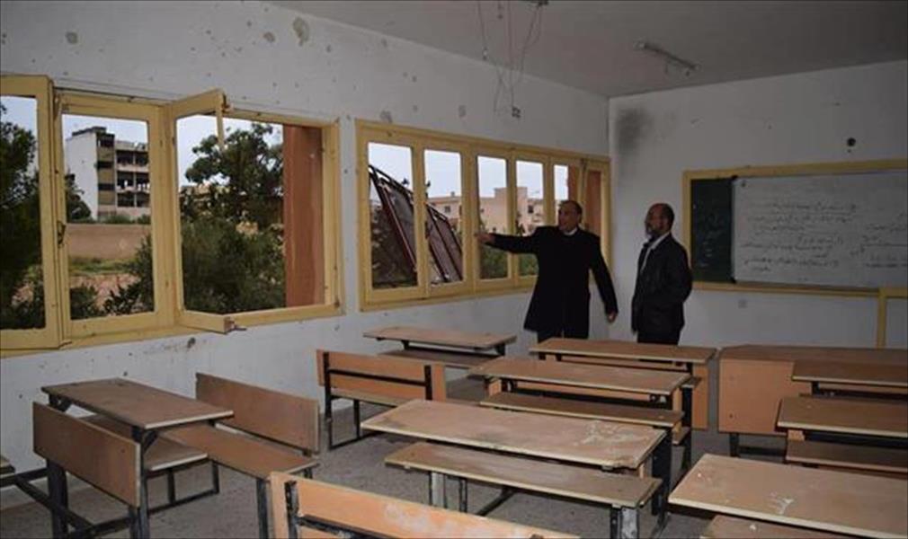 عميد سرت ومراقب التعليم يتفقدان أعمال صيانة بعدد من المدارس