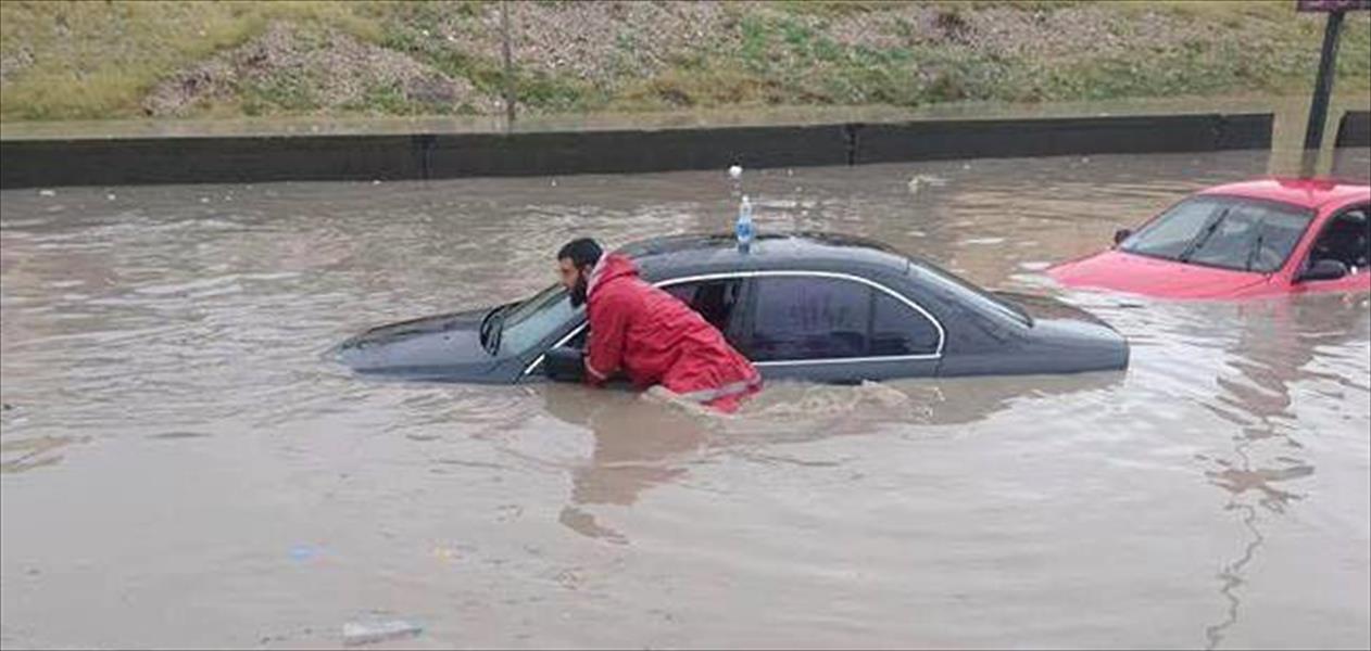 3 بيانات تحذيرية لمواطني طرابلس مع استمرار موجة الطقس السيئ