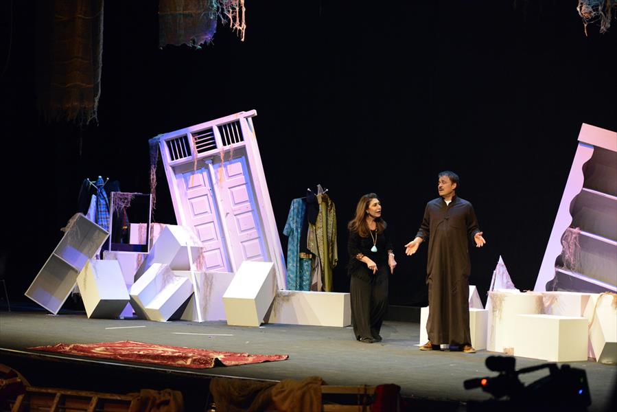عرض «الرحمة» يحصد جائزة مهرجان الكويت المسرحي