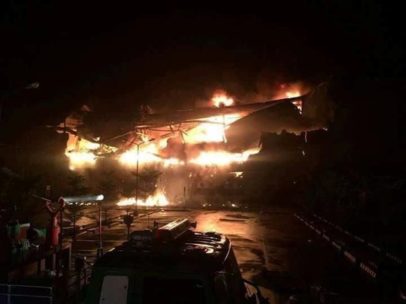 مقتل 37 في حريق في مركز تجاري بالفليبين