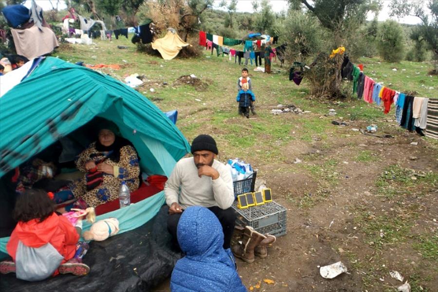 وزير الهجرة اليوناني يهاجم «النفاق» الأوروبي في قضية اللاجئين