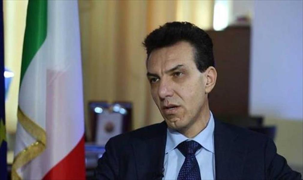 السفير الإيطالي يرد على منتقدي التعاون مع ليبيا في مكافحة الهجرة ومهربي البشر