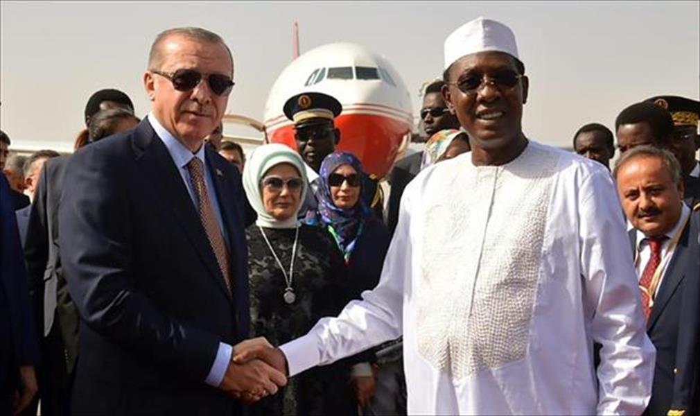 إردوغان «يجس نبض» الجزائر وتونس حول ليبيا .. واحتجاجات سياسية ضد زيارته