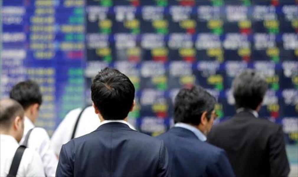 «نيكي» الياباني يبدد مكاسبه مع ارتفاع الين وتفاقم خسائر البنوك