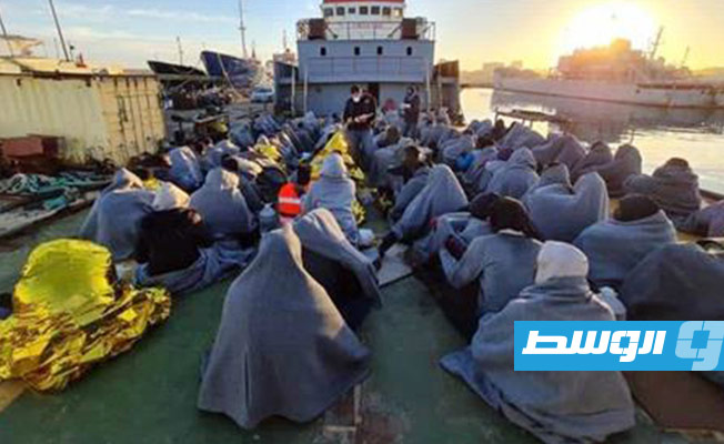 تسريبات إيطالية.. غرق عشرات المهاجرين بالمياه الليبية رغم أكثر من 50 مكالمة نجدة