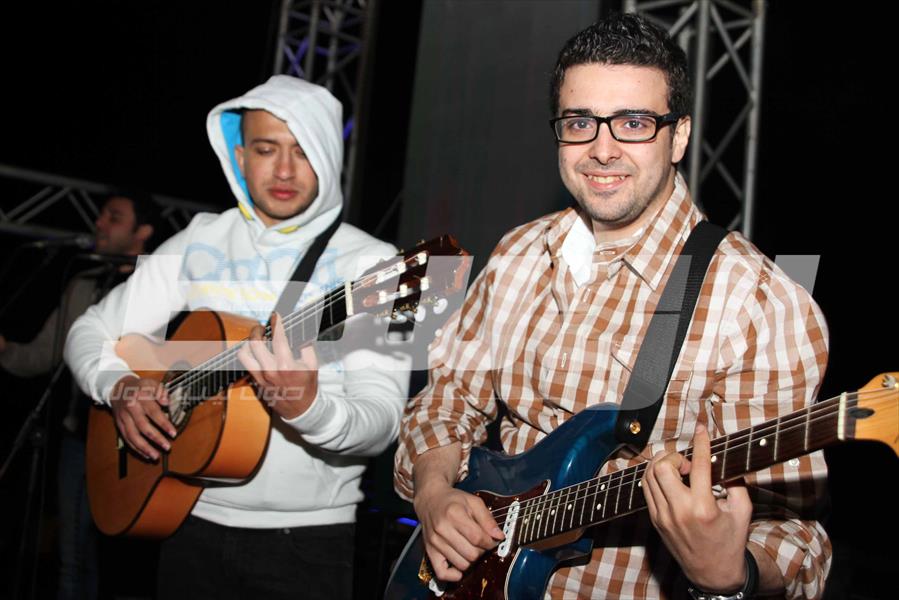 بالصور: محمد حماقي يحتفل مع جمهوره بـ "شم النسيم"