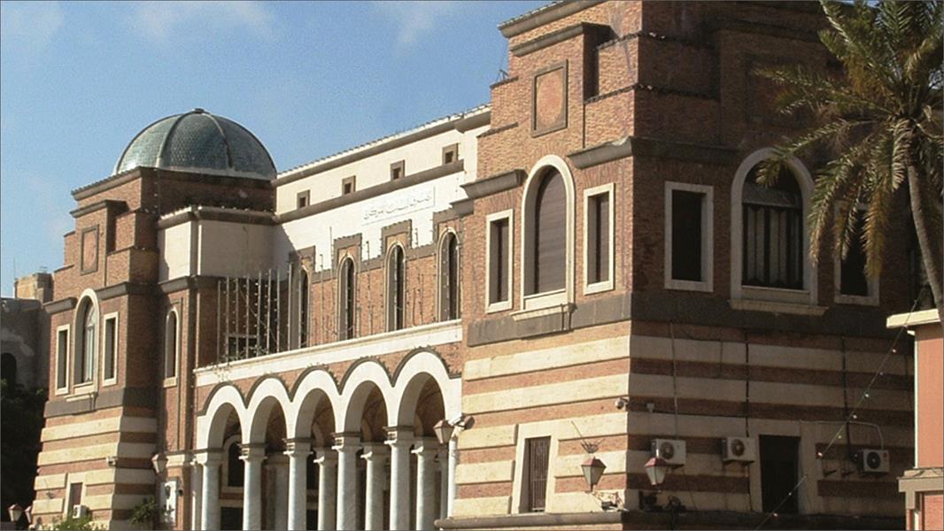 «شينخوا»: ليبيا تدخل 2018 بثلاثة محافظين للمصرف المركزي