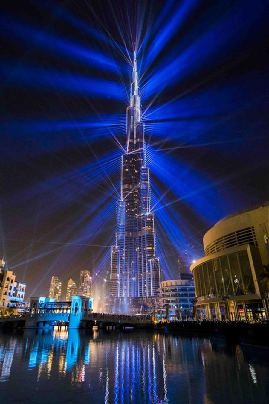 فيديو وصور: دبي تبدأ 2018 برقم قياسي وعرض مبهر