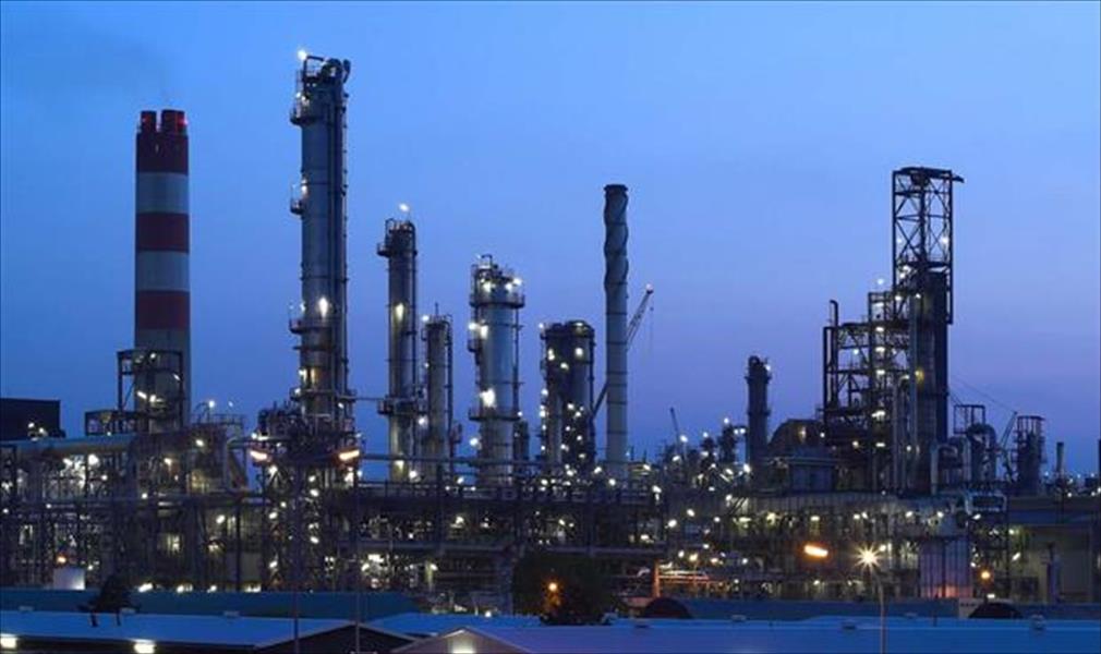«النفط» يسجل أطول سلسلة خسائر منذ فبراير