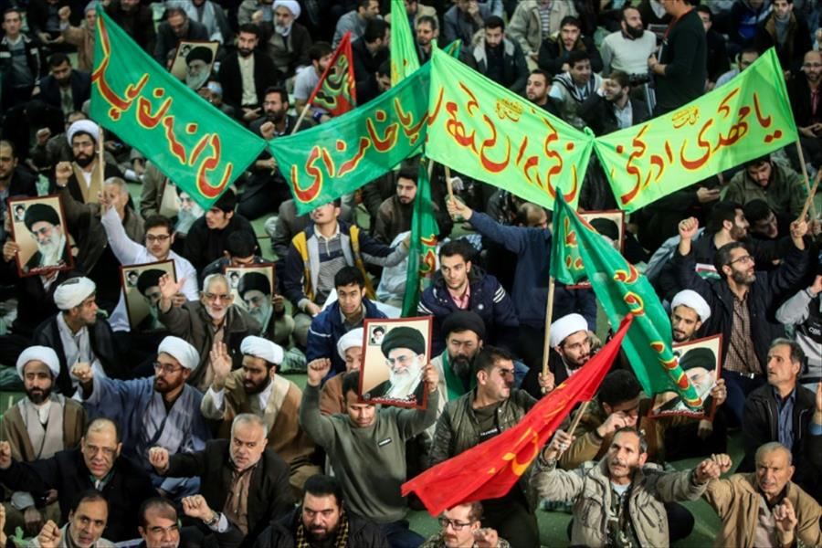 الآلاف من مؤيدي النظام يتظاهرون في إيران