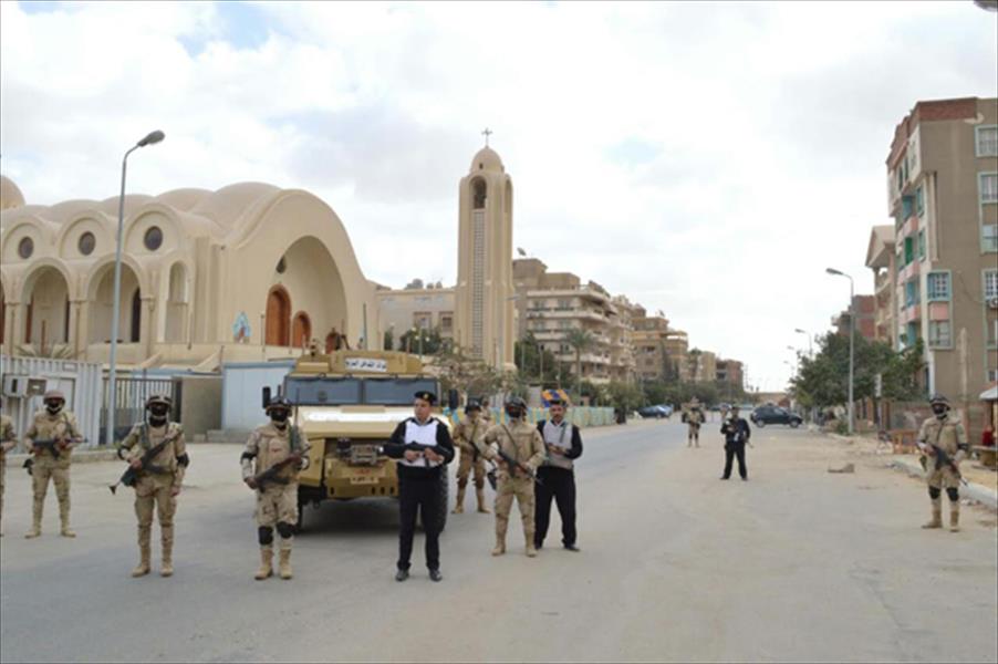 الجيش والشرطة يكثفان تأمين احتفالات مسيحيي مصر بعيد الميلاد (صور)