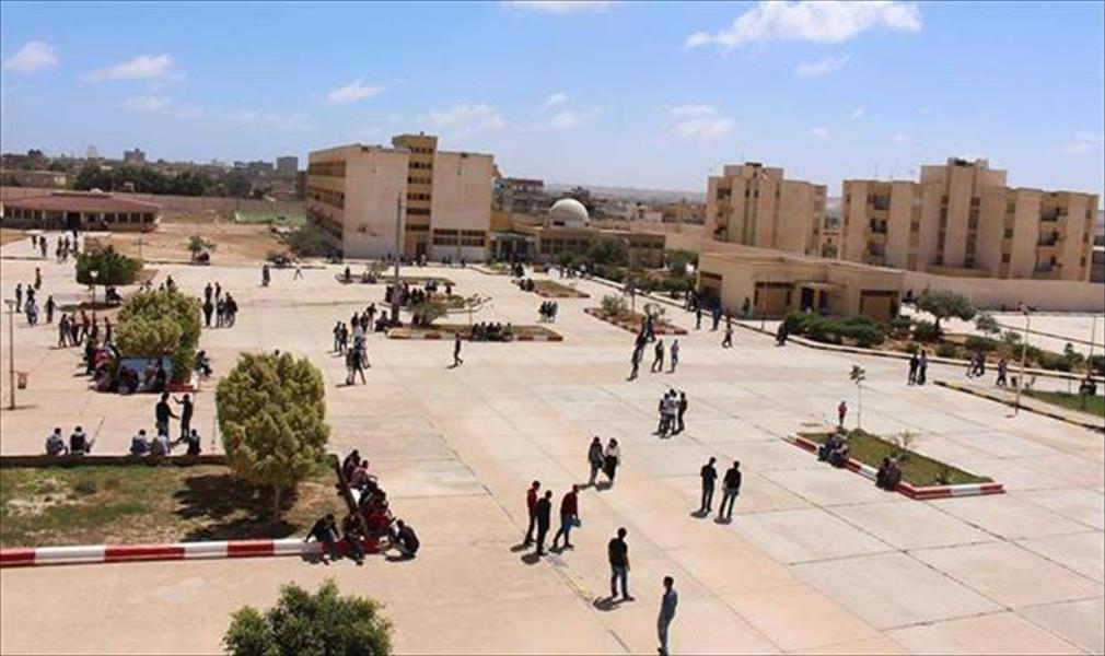 تكليف وحدات أمنية التمركز أمام كلية التربية بجامعة طبرق