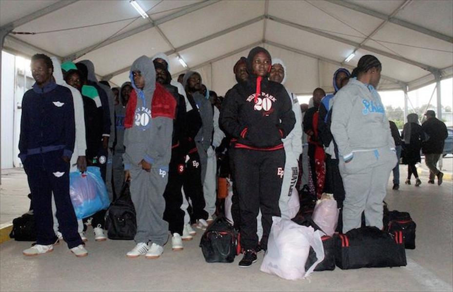 «بريميوم تايمز»: ترحيل 661 نيجيريًا من ليبيا بمساعدة منظمة الهجرة