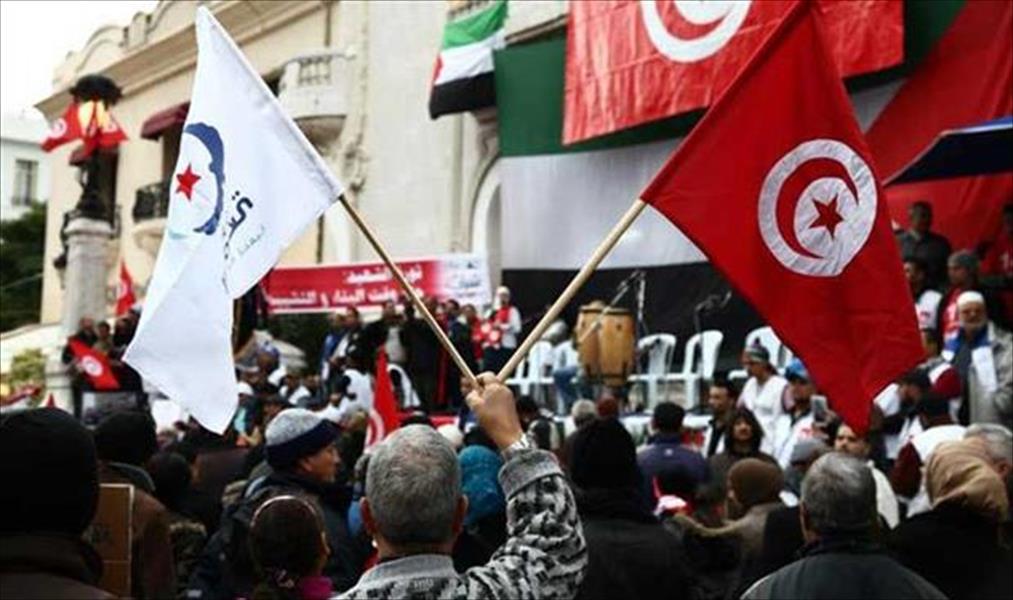 10 أحزاب وحركات تونسية تدعو للتظاهر في شارع بورقيبة