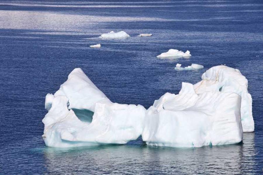 جبل جليدي عملاق يتحرك نحو المحيط المفتوح