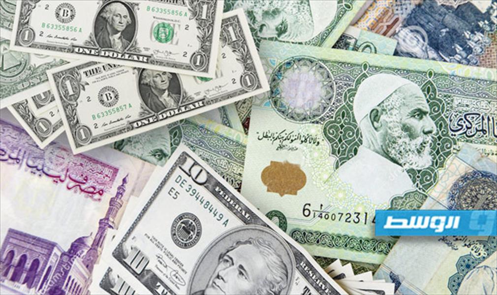«المضاربات» تدفع الدولار إلى منحنى قياسي هابط أمام الدينار